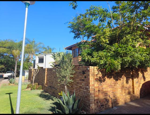 4 BEDROOM MAISONETTE FOR SALE IN SILVER LAKES